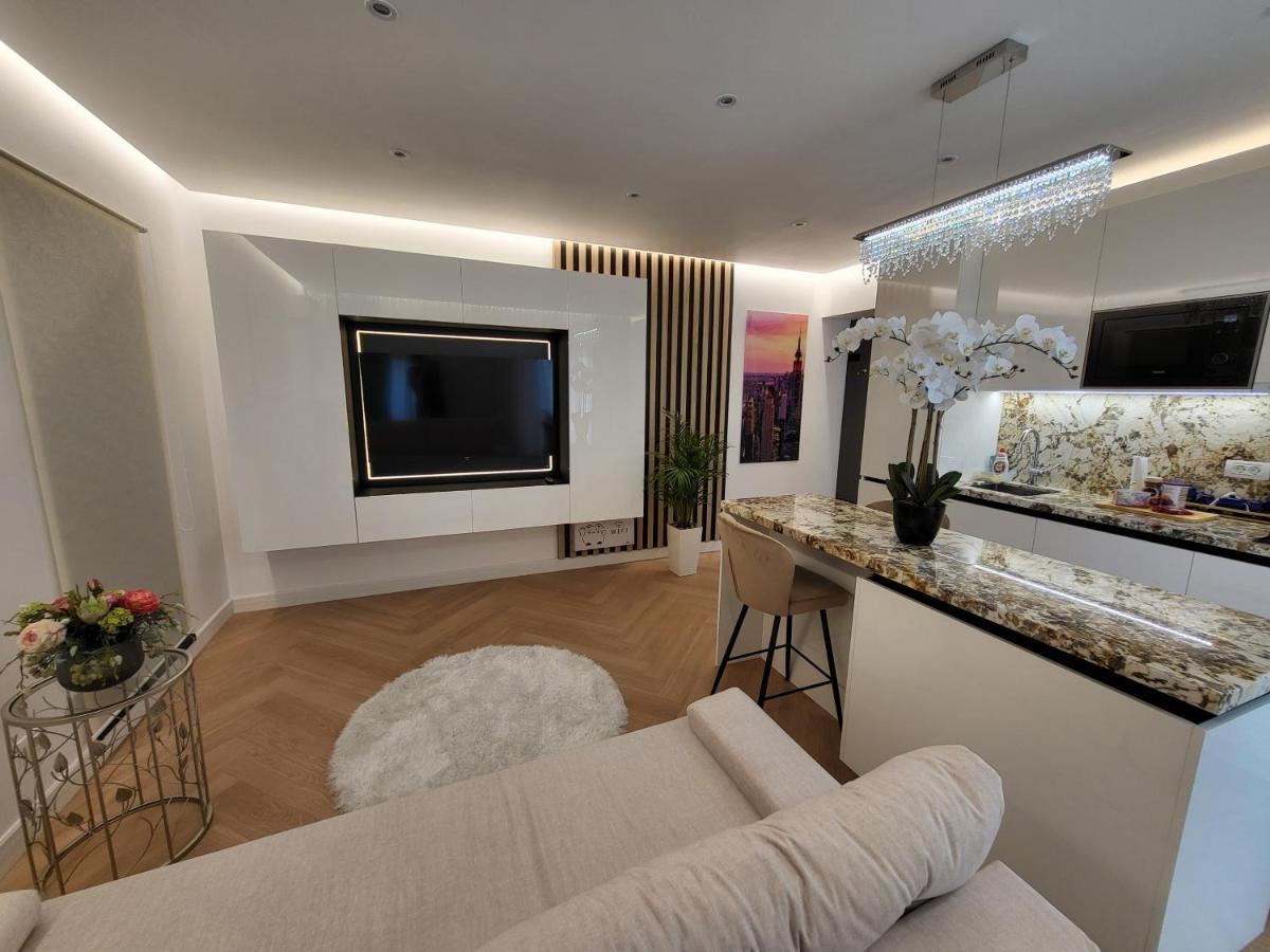 Grozavesti Luxury Apartment With 2 Rooms Bucareste Exterior foto